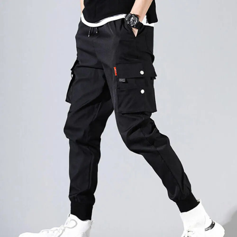 Modern men's streetwear cargo joggers, versatile and comfortable, ideal for urban casual fashion.