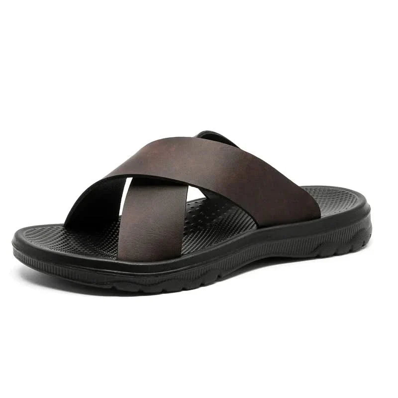 Comfortable Venturo men's summer footwear, ideal for everyday use, casual outings, and beach trips.