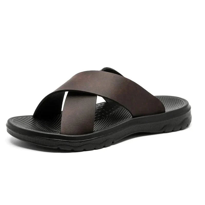 Comfortable Venturo men's summer footwear, ideal for everyday use, casual outings, and beach trips.