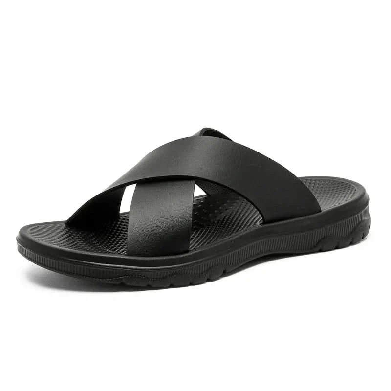 Slip-on Venturo men's durable sandals for comfortable, convenient everyday use during summer.