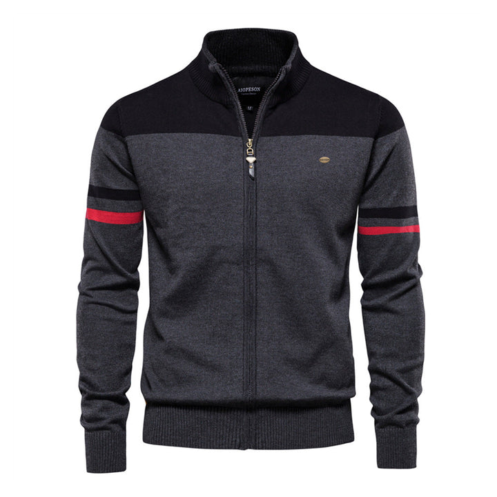 Casual men's colorblock zip cardigan, stylish modern outerwear perfect for everyday fashion.