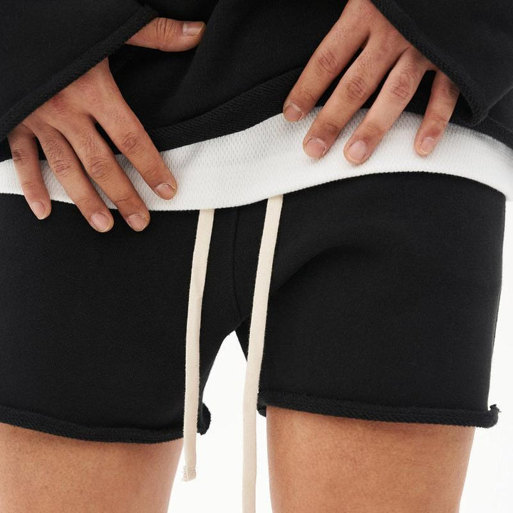 High-performance men's shorts, offering comfort for training, gym, and daily activities.
