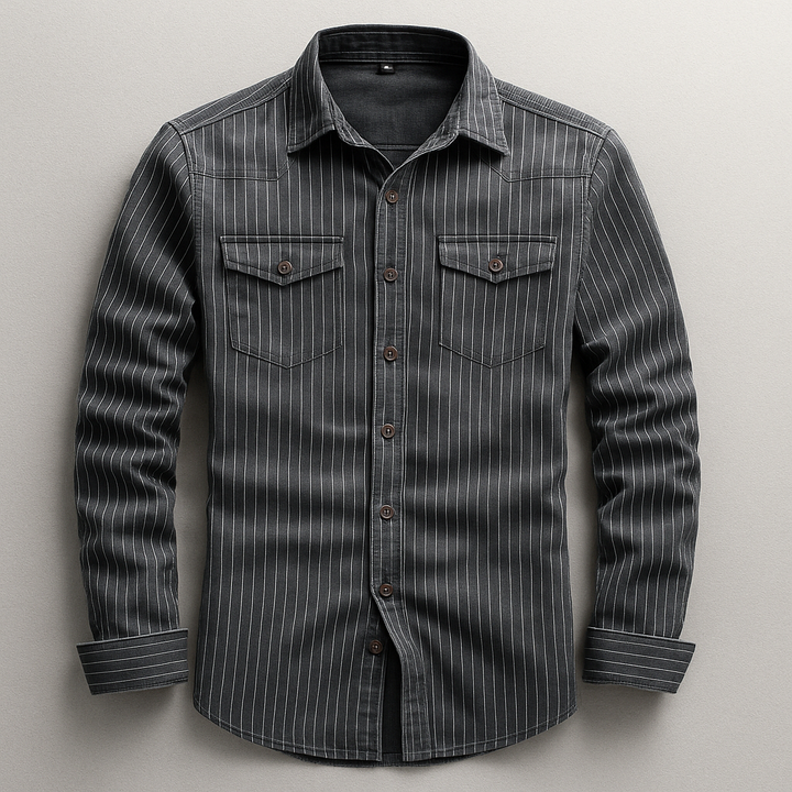 Classic men's tailored long-sleeve button-up shirt in a versatile style, suitable for everyday and casual looks.