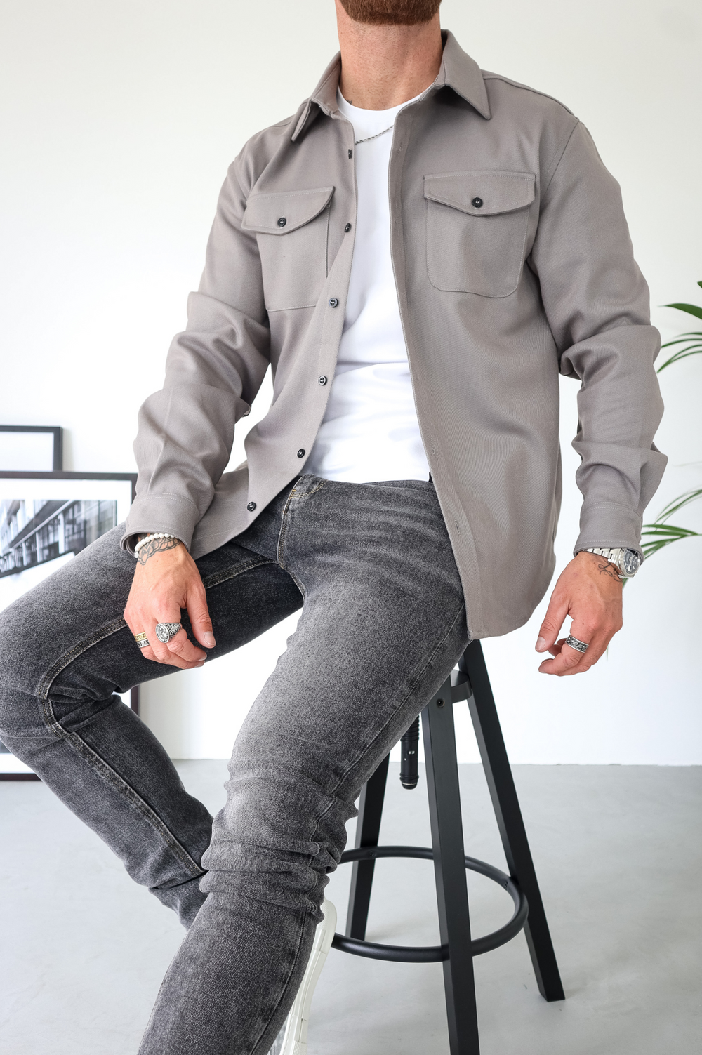 Transitional men's overshirt jacket, button-up with chest pockets, ideal for spring and fall everyday fashion.