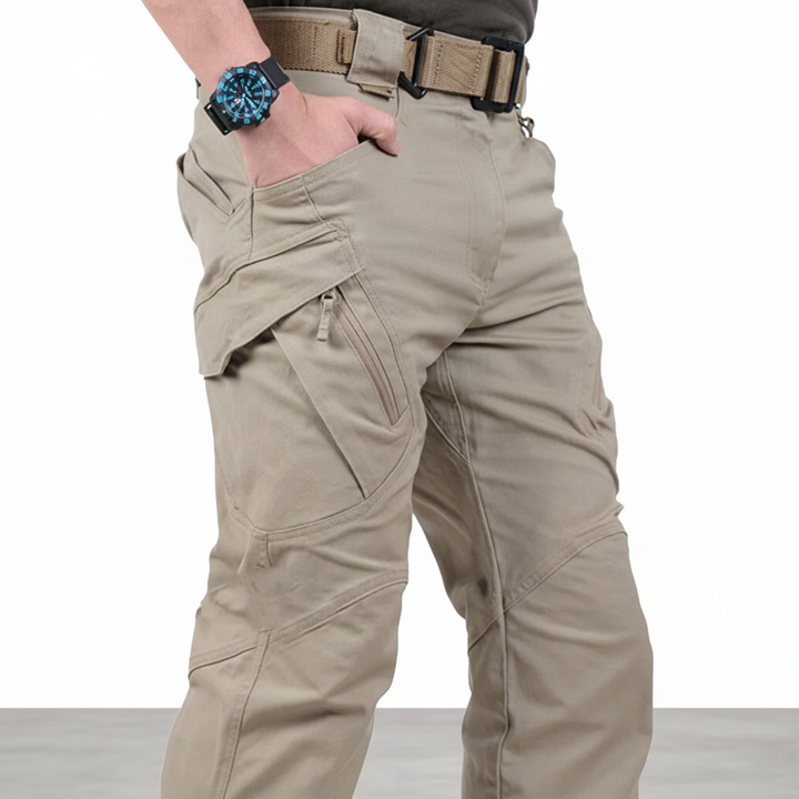 Close-up of multi-pocket detail on men's versatile cargo trousers, suitable for casual wear