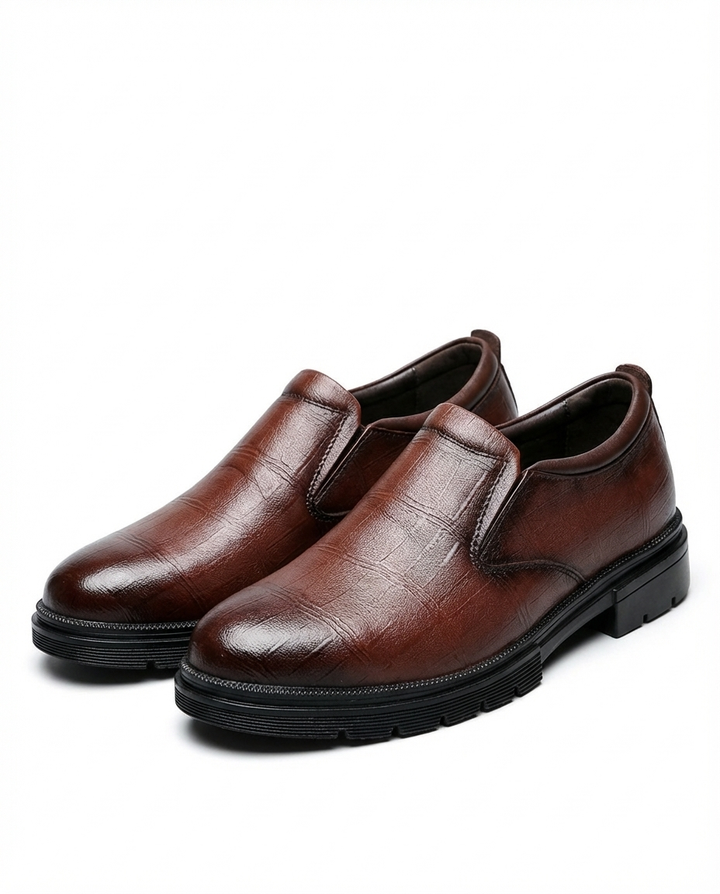 Men's versatile everyday loafers, classic style, perfect for smart casual or dress shoes.