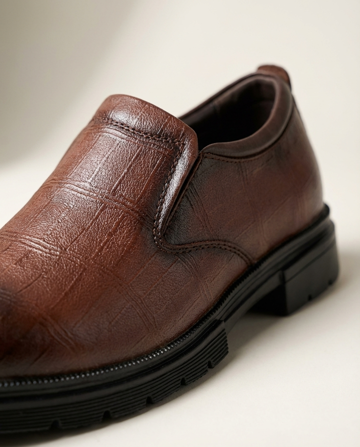 Durable men's classic loafers, smart casual shoes offering long-lasting comfort and appeal.