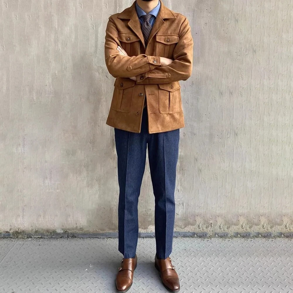 Durable men's utility field jacket with four functional pockets & a classic notch collar, ideal for layering.