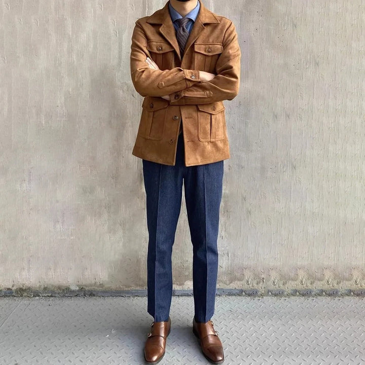 Durable men's utility field jacket with four functional pockets & a classic notch collar, ideal for layering.