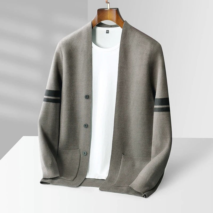 Easy-to-wear men's knit cardigan. A versatile layering piece for any casual or smart outfit.
