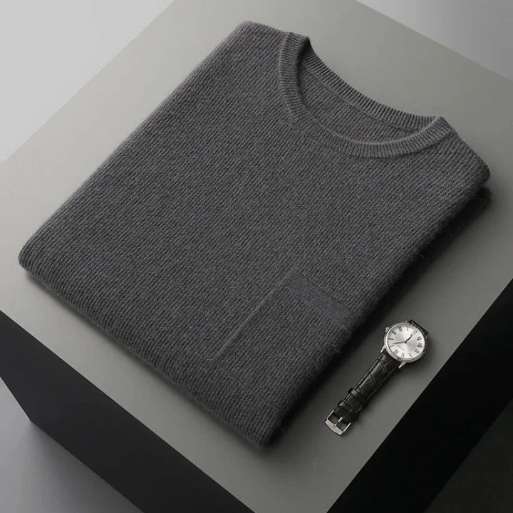 Elegant men's versatile vest, a timeless piece for refined comfort and everyday layering.
