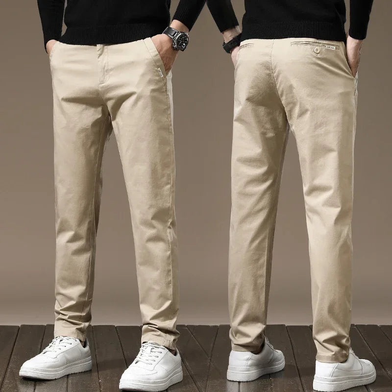 Tailored men's fashion: versatile slim fit pants, a comfortable choice for any occasion.