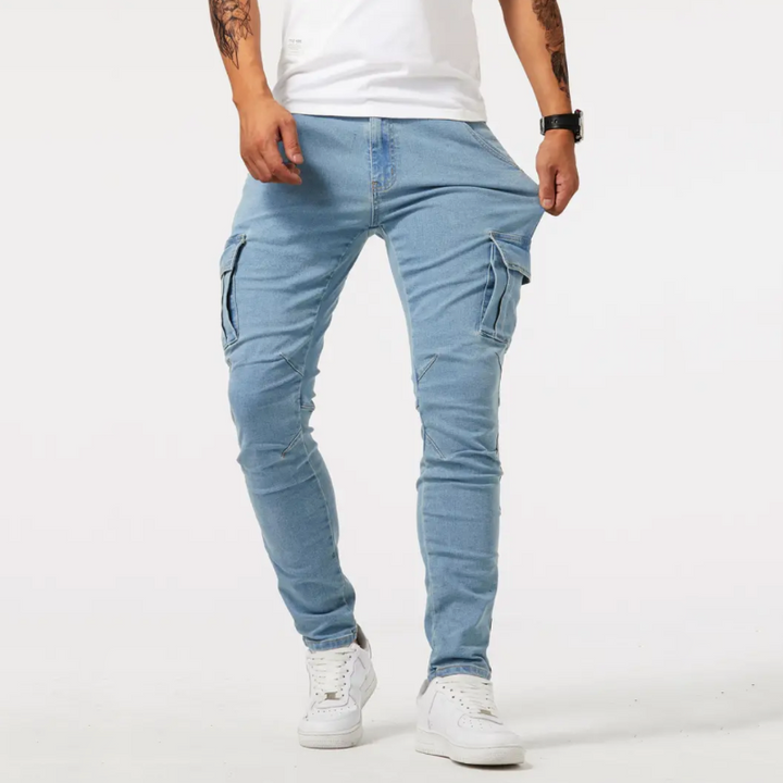 Comfortable men's stretch cargo pants, ideal for active and casual wear. Modern trousers with ample pocket space.