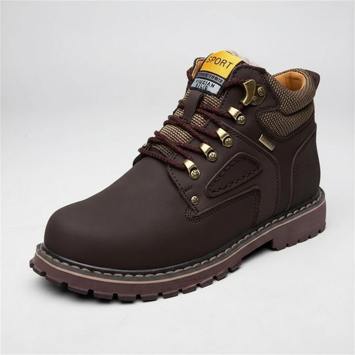 Warm men's ankle boots, waterproof and lined, perfect for cold weather and snow