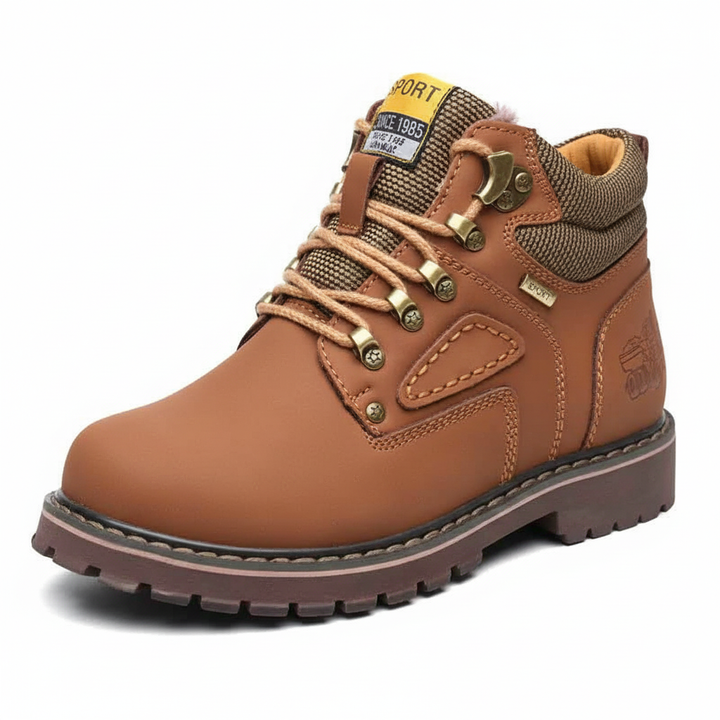 Stylish men's waterproof winter boots, lined for warmth, perfect for snowy days, retro design