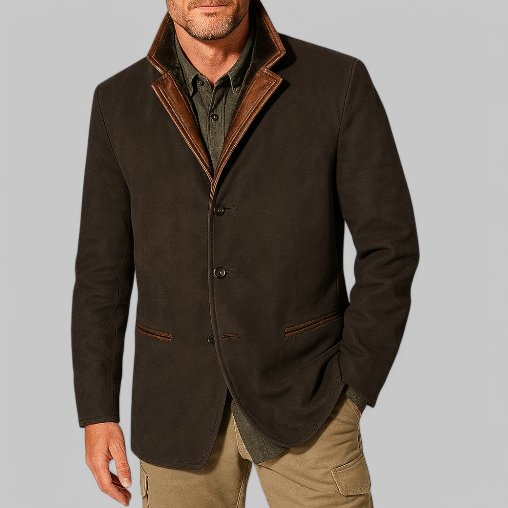 Men's vintage blazer jacket in classic autumn style. Sophisticated layering piece for outdoor fashion.