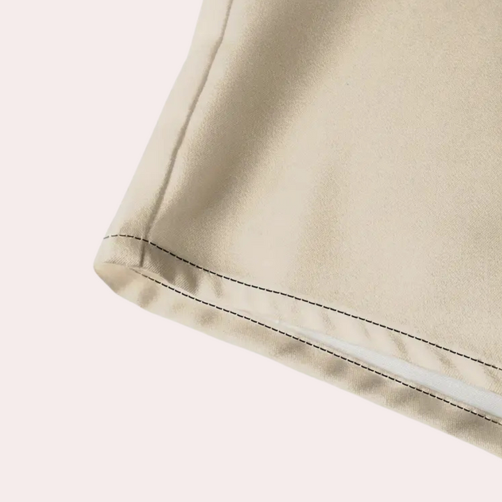 Timeless style men's vintage brown shirt. Long-sleeve casual button-down for sophisticated men's fashion.