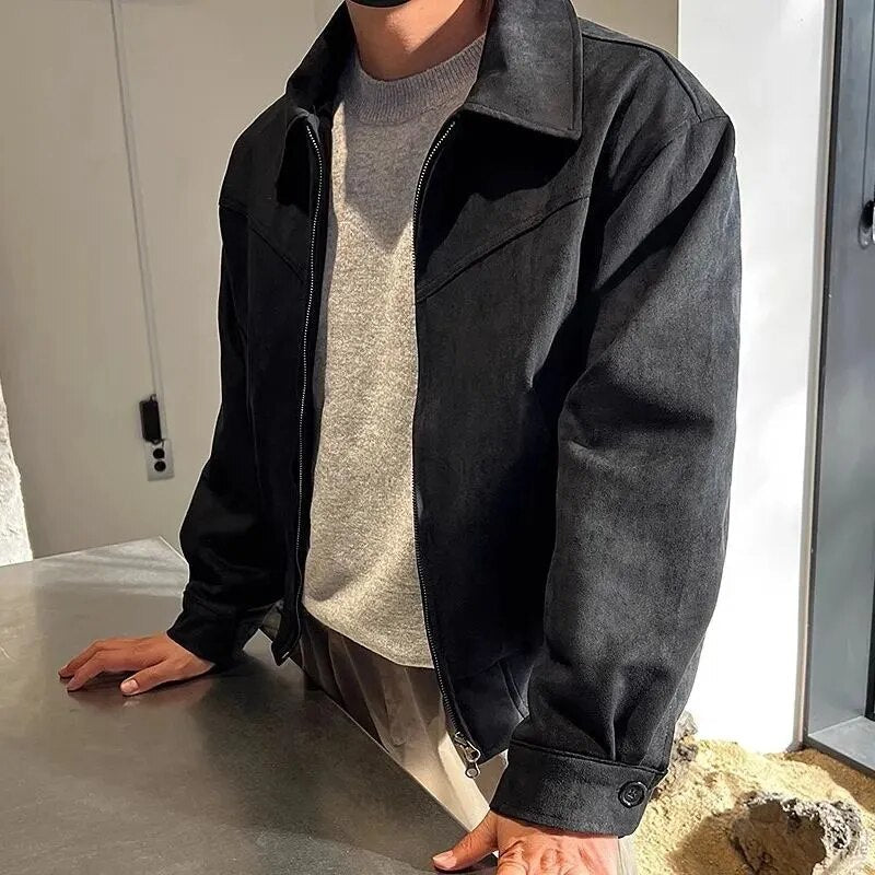 Stylish men's casual zip jacket, a perfect everyday layer for vintage fashion and versatile autumn wear.