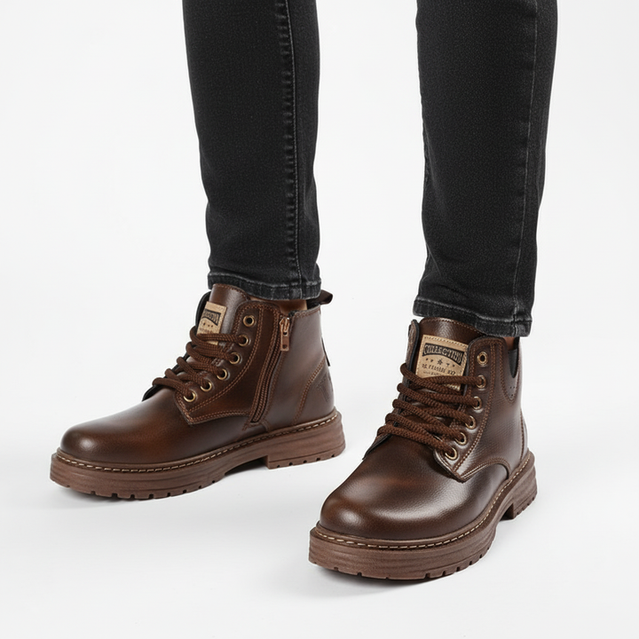 Hayden men's lace-up boots, vintage look, comfortable, durable rubber sole for winter.