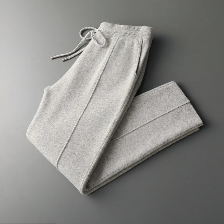 Close-up of men's Voco tailored trousers fabric, highlighting quality and comfortable texture.