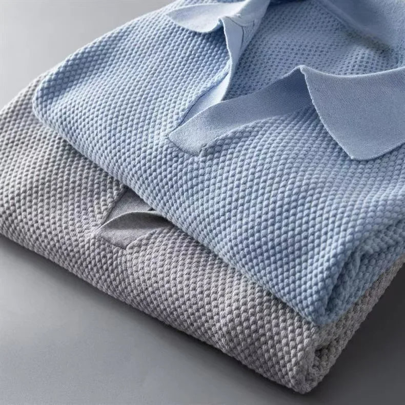 Comfortable men's casual polo, stretch waffle knit, easy everyday fashion.