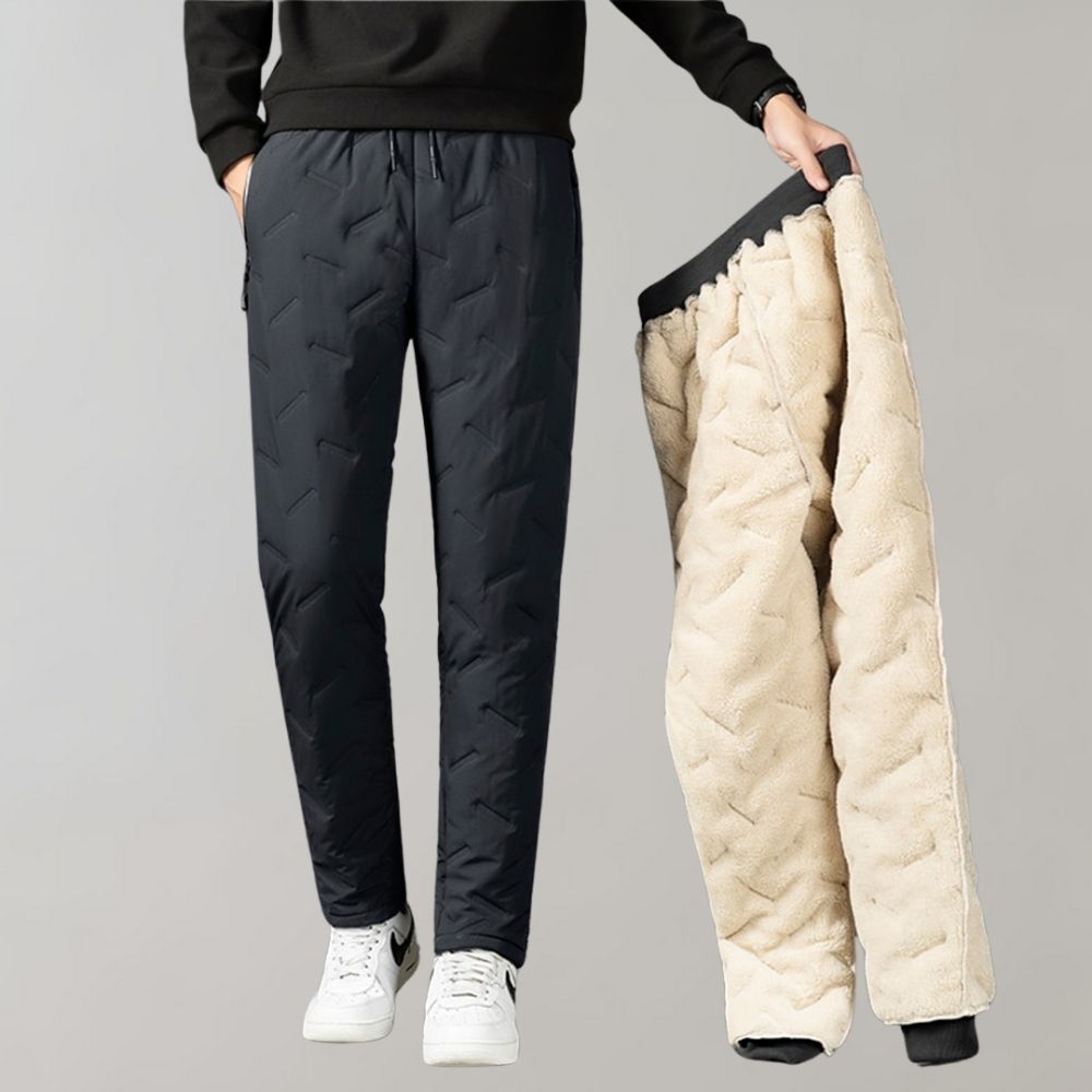 Comfortable men's winter trousers in black, offering warmth and durability for cold weather.