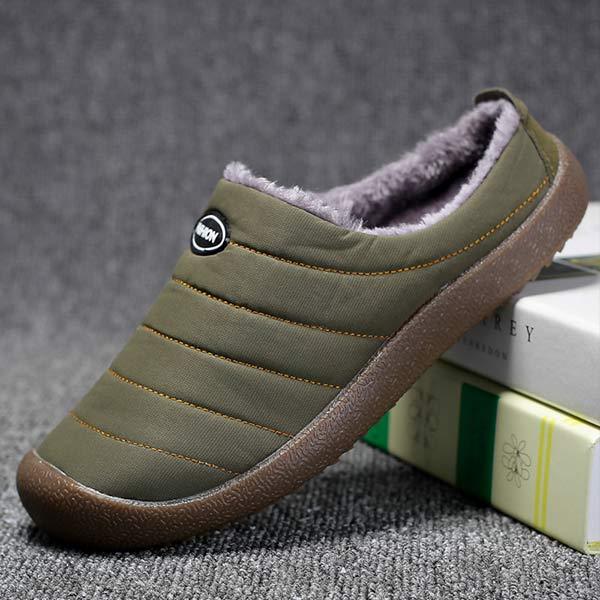 Ultimate comfort men's warm slippers, fleece-lined, ideal for cold weather footwear.