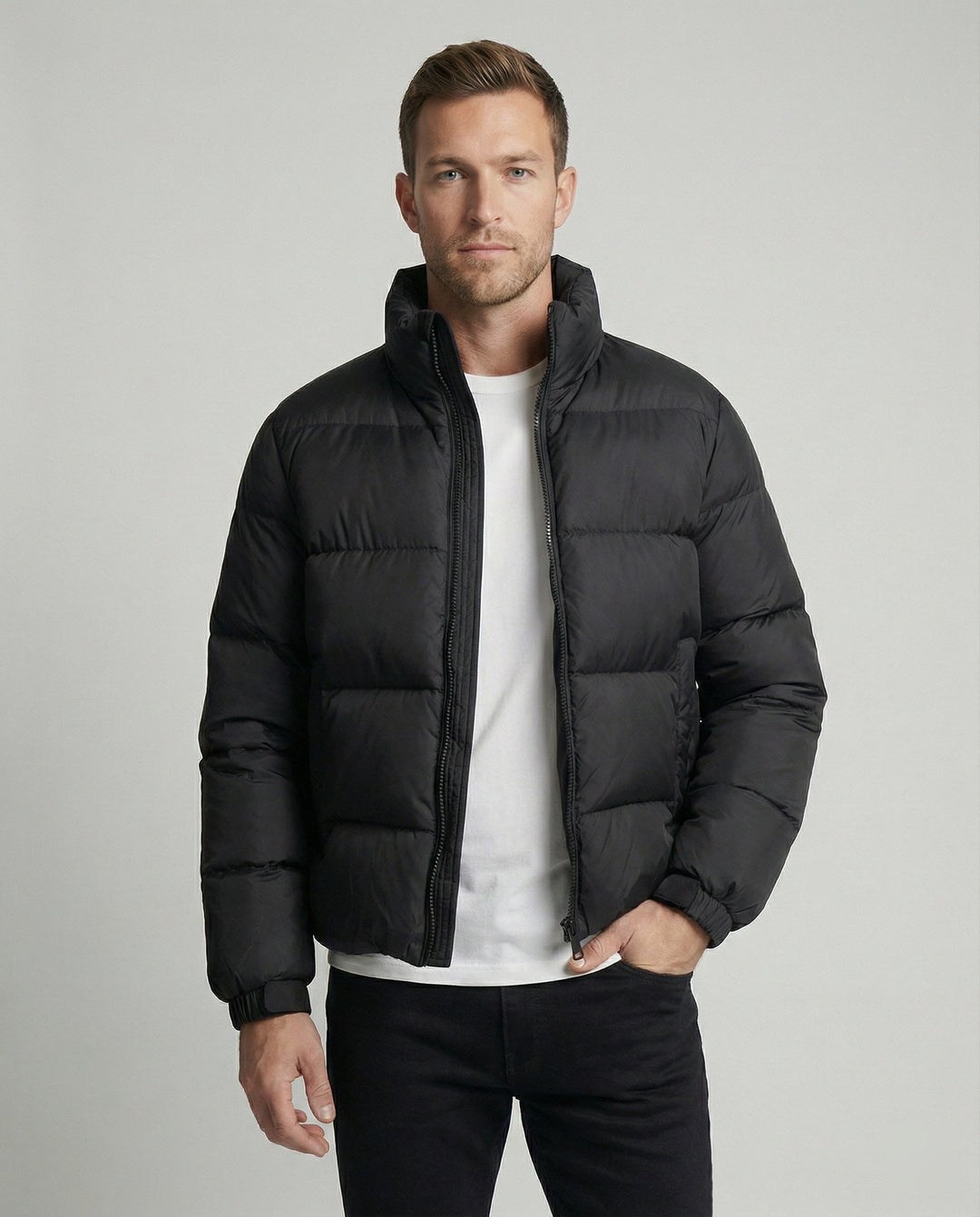 Men's warm puffer jacket with hood, ideal for winter comfort & cold weather.