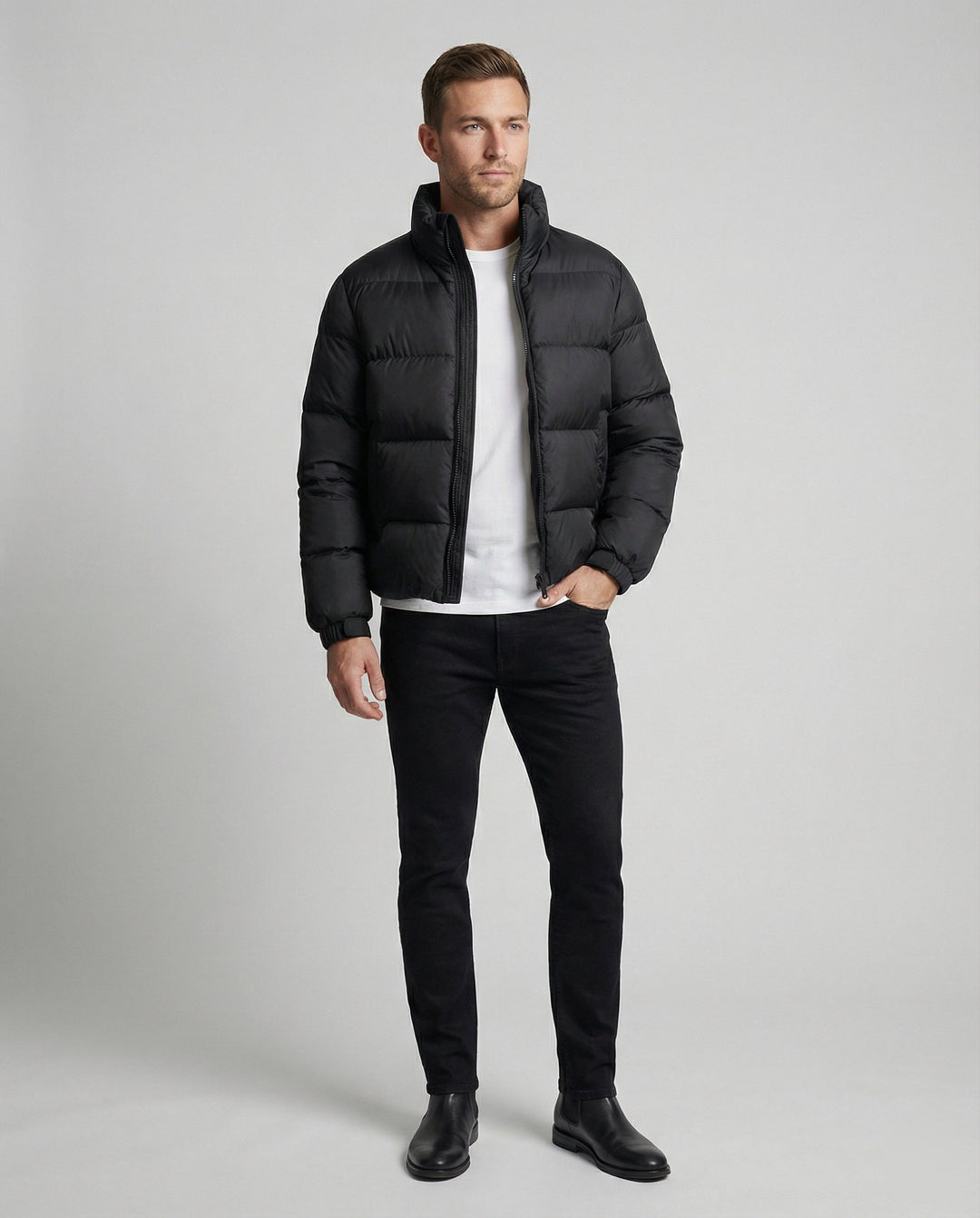 Insulated men's puffer jacket with hood, perfect for cold winter outerwear.