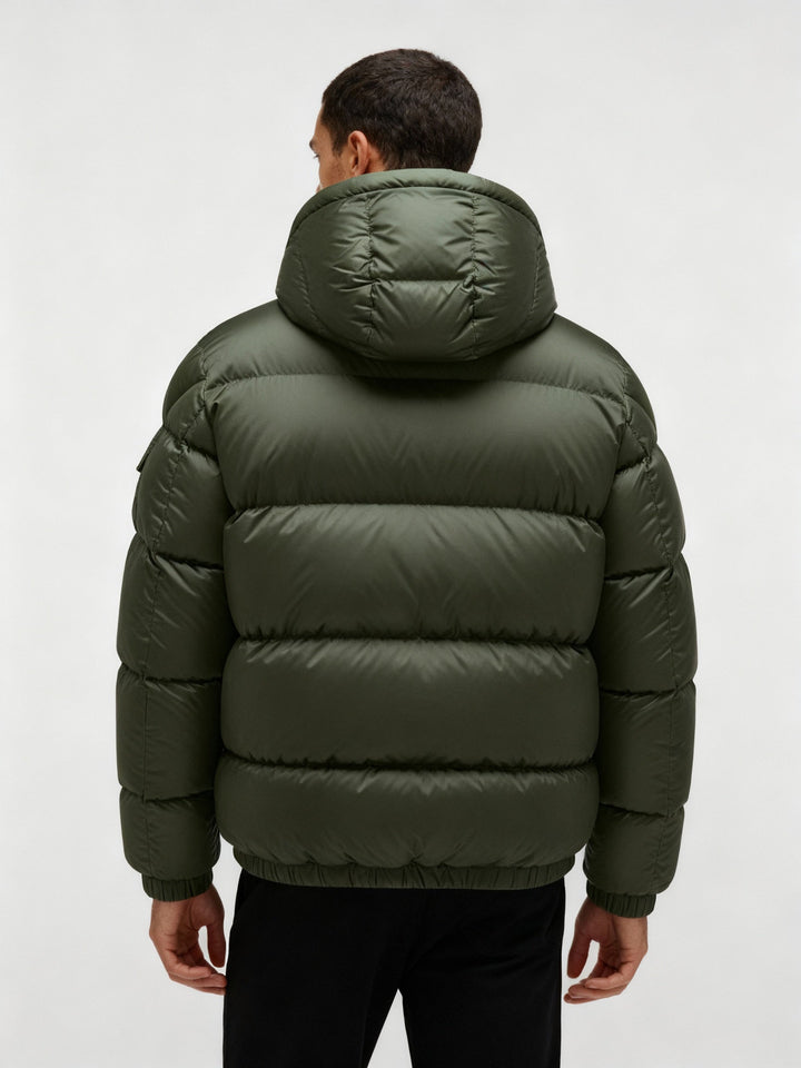 Men's comfortable hooded puffer jacket for stylish winter warmth & outdoor activities.