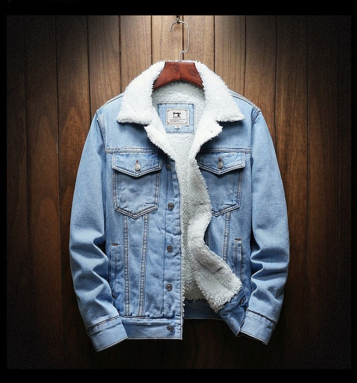 Button-front men's retro denim jacket, fleece-lined for warmth, a comfortable casual winter jacket.