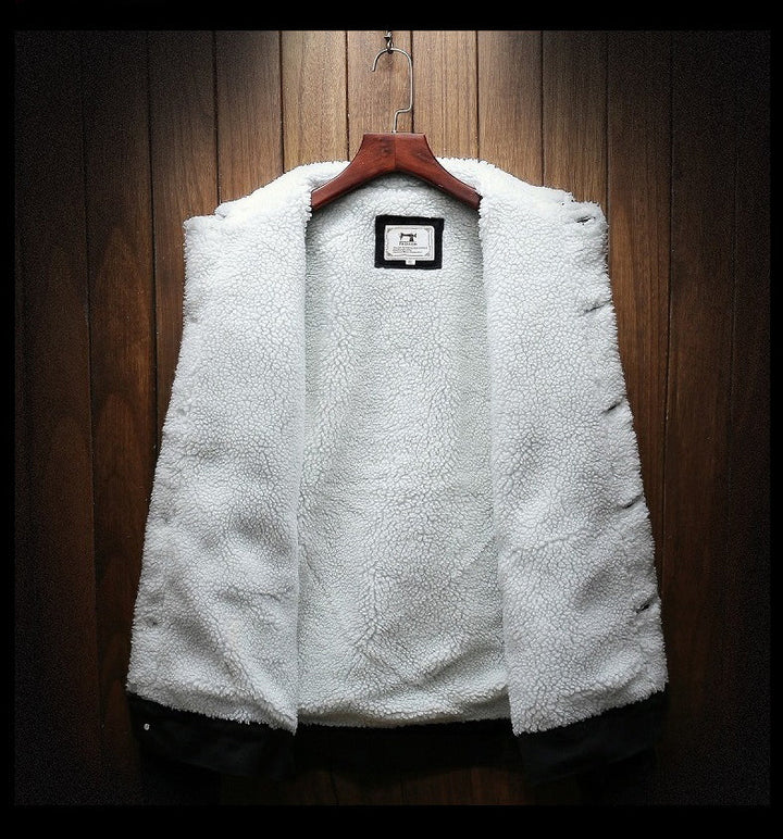 Retro style men's denim jacket, fleece-lined, button-front, warm casual outerwear for winter.