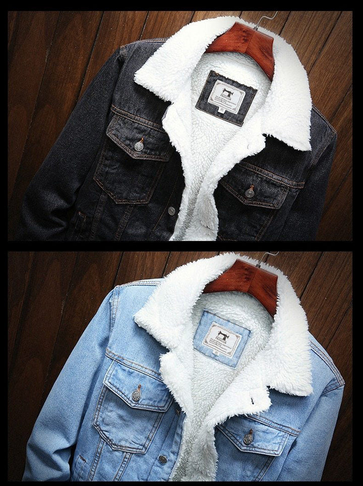 Insulated men's denim jacket, fleece lining, retro design, ideal for cold weather and everyday wear.
