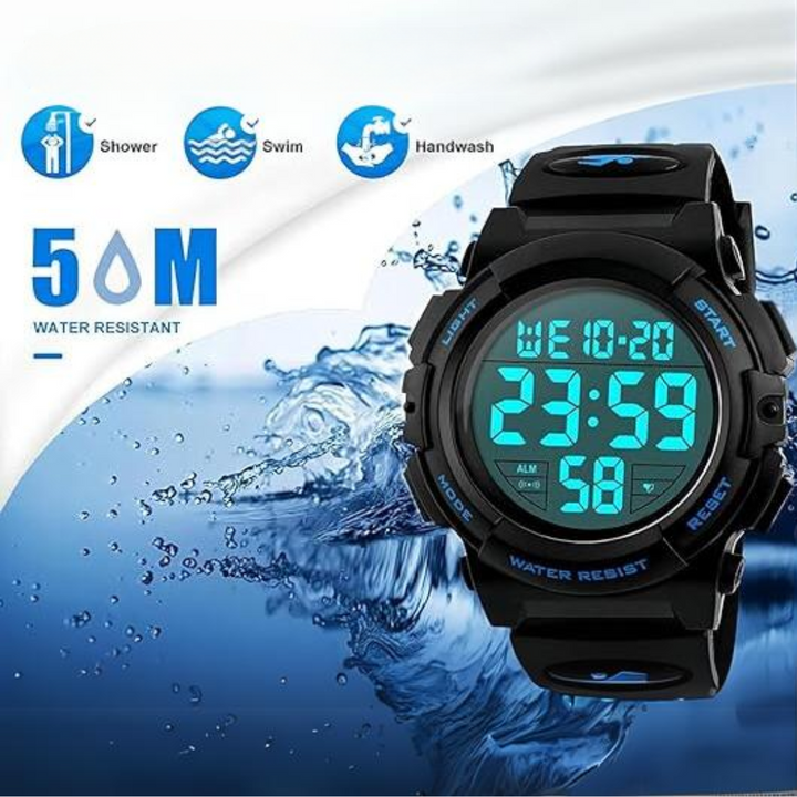 Men's waterproof digital watch, featuring a strong build perfect for sports and military-style use.