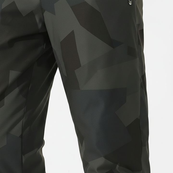 Plus size men's insulated jogging trousers in black, durable and warm loungewear.