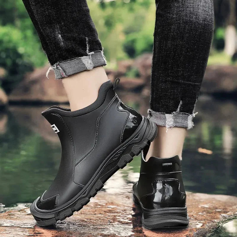 Men's ultimate waterproof insulated winter boots, providing warmth & protection for rugged cold weather outdoor activities.