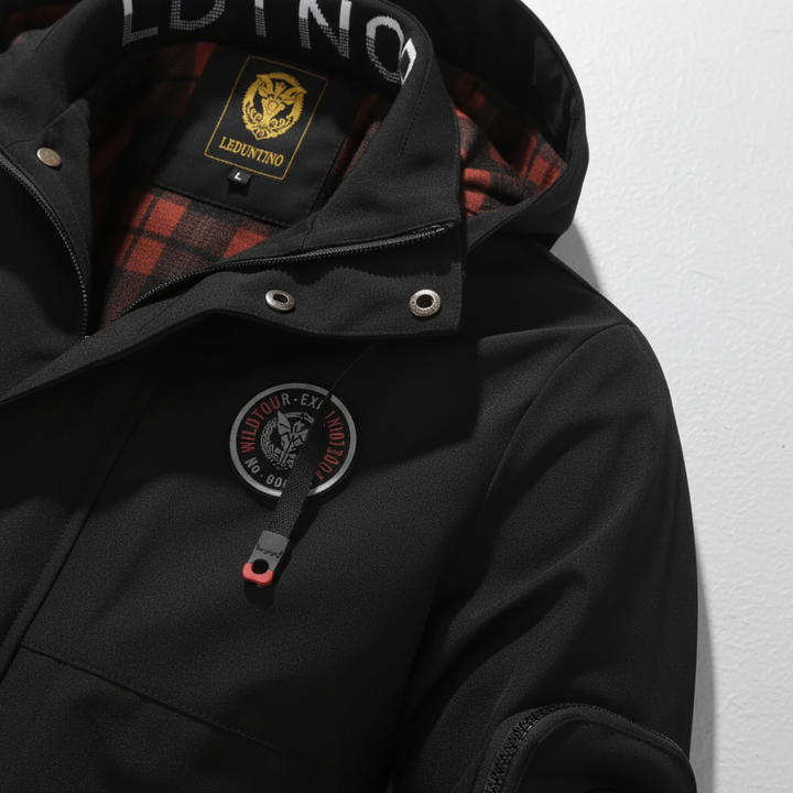 Stylish men's casual jacket, waterproof and windproof, featuring a unique checkered lining for outdoor use.
