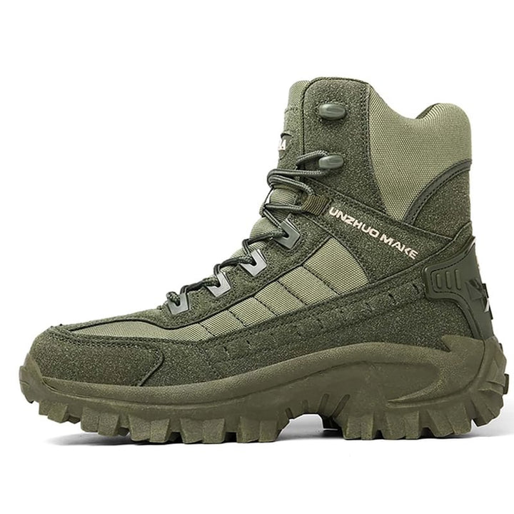 All-Terrain Work Boots: Men's waterproof tactical boots, anti-puncture sole, non-slip, reliable for any outdoor job.