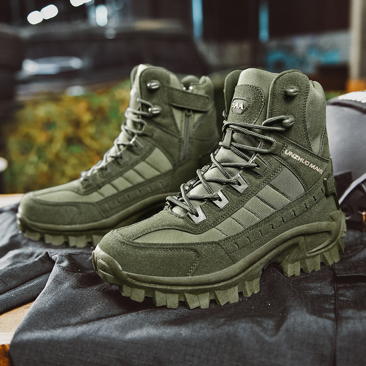 Tactical Work Boots: High-top men's waterproof boots with secure lacing, anti-puncture sole & strong ankle support.