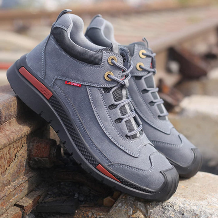 Durable men's waterproof safety boots for all-weather outdoor & construction work, offering comfort & protection.