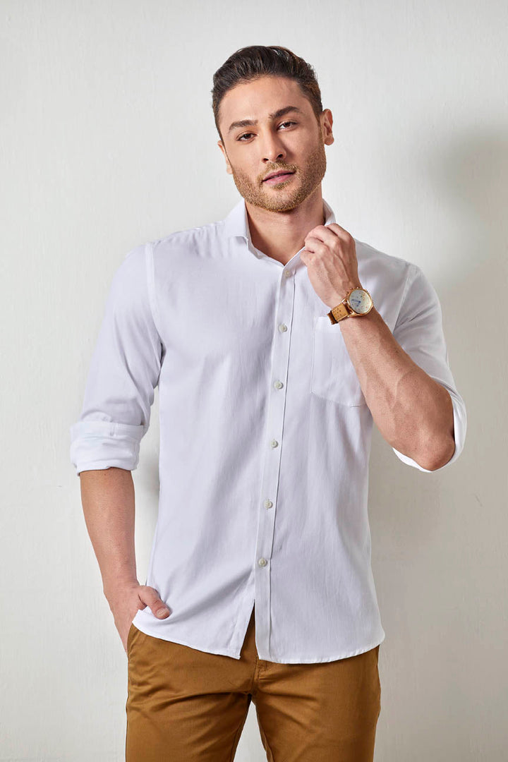 Crisp white men's anti-crease dress shirt. Stain-resistant, modern fit, perfect for business and formal events.
