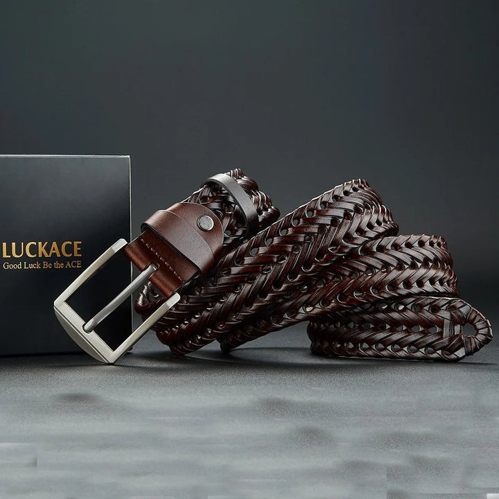 Durable men's belt in genuine woven leather, featuring a rectangular polished buckle.