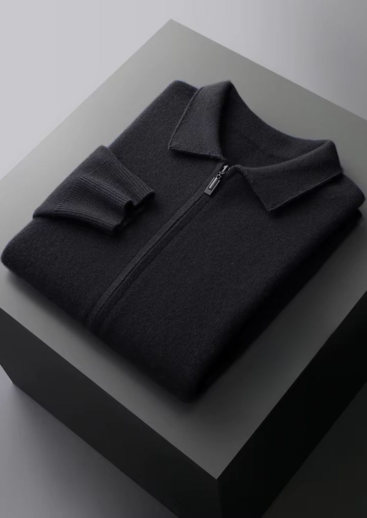 Collared men's zip-up cardigan. Smart casual men's sweater, ideal for versatile fashion.