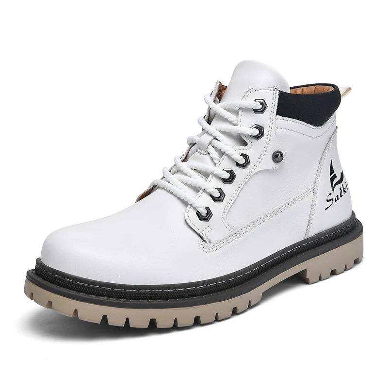 Mens durable all-terrain boots, engineered for superior traction & comfortable wear during adventure & urban outings.