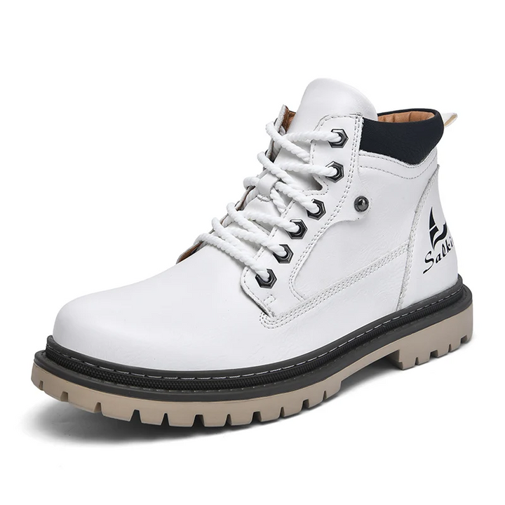 Mens durable all-terrain boots, engineered for superior traction & comfortable wear during adventure & urban outings.