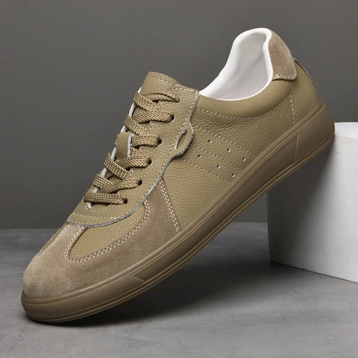 Versatile beige men's casual shoes. Modern design offers everyday comfort & stylish walking footwear.