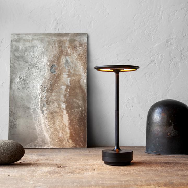 Modern dimmable table lamp for living rooms, bedrooms & office spaces.