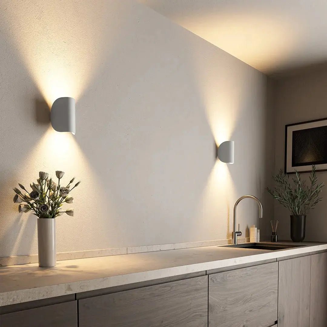 Contemporary indoor LED wall light: an energy-efficient home decor piece for modern living spaces.