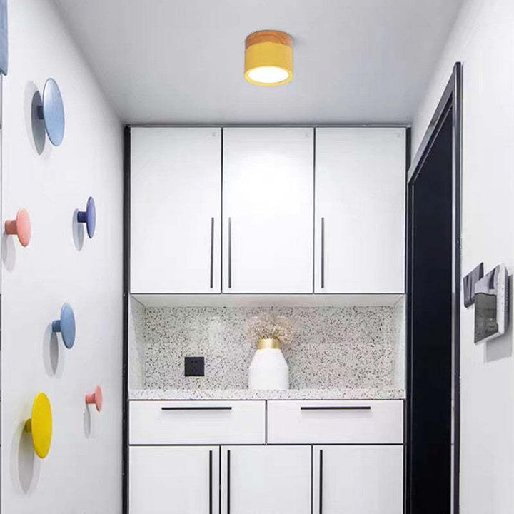Modern LumiModo LED plafondlamp, Morandi style, delivers soft, ambient light to bedrooms.