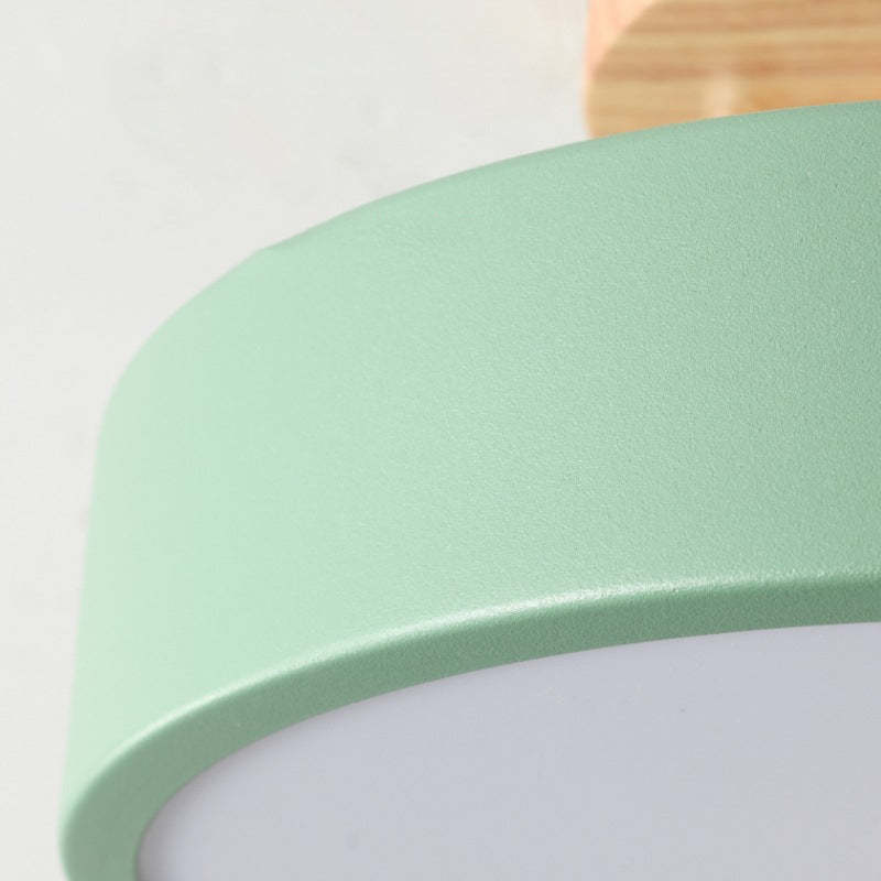 LunaLux LED ceiling light: a modern, energy-efficient solution for any room.